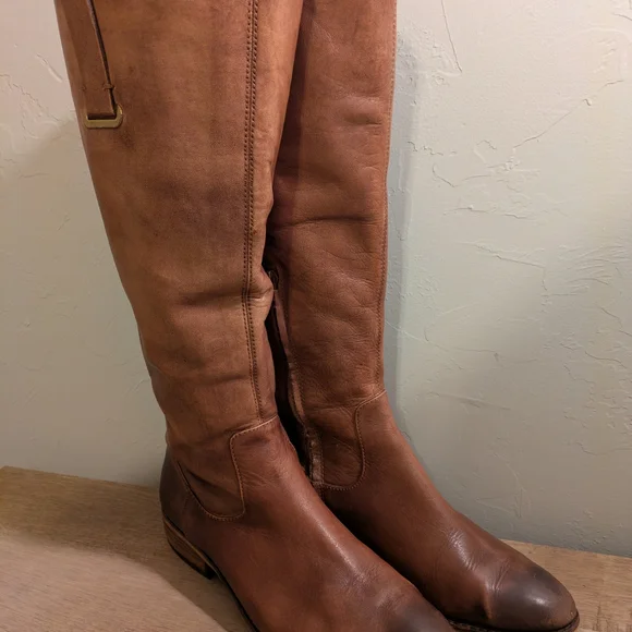 Arturo Chiang Tan Leather Boots W/Buckle Details - Picture 2 of 7